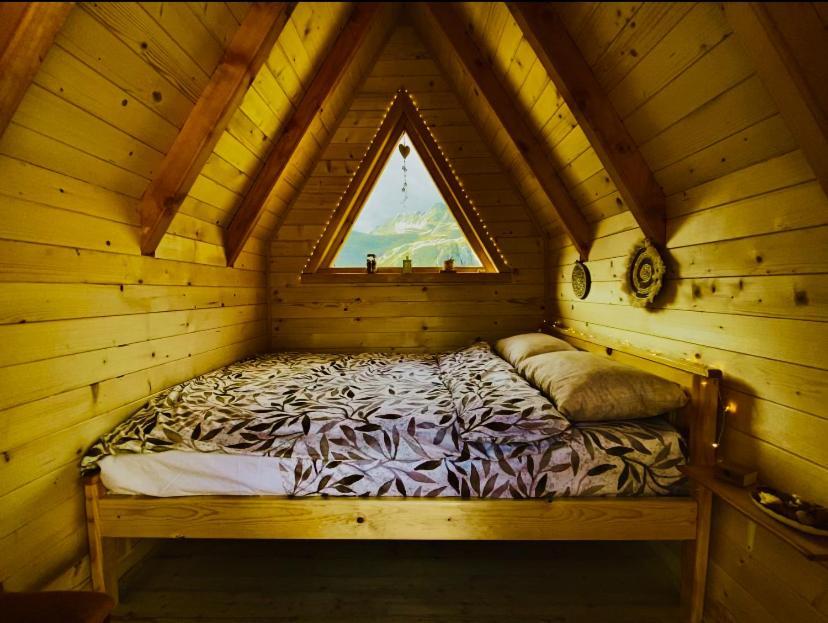 ポドゴリツァ Kapetanovo Jezero Bungalov Bed & Breakfast エクステリア 写真