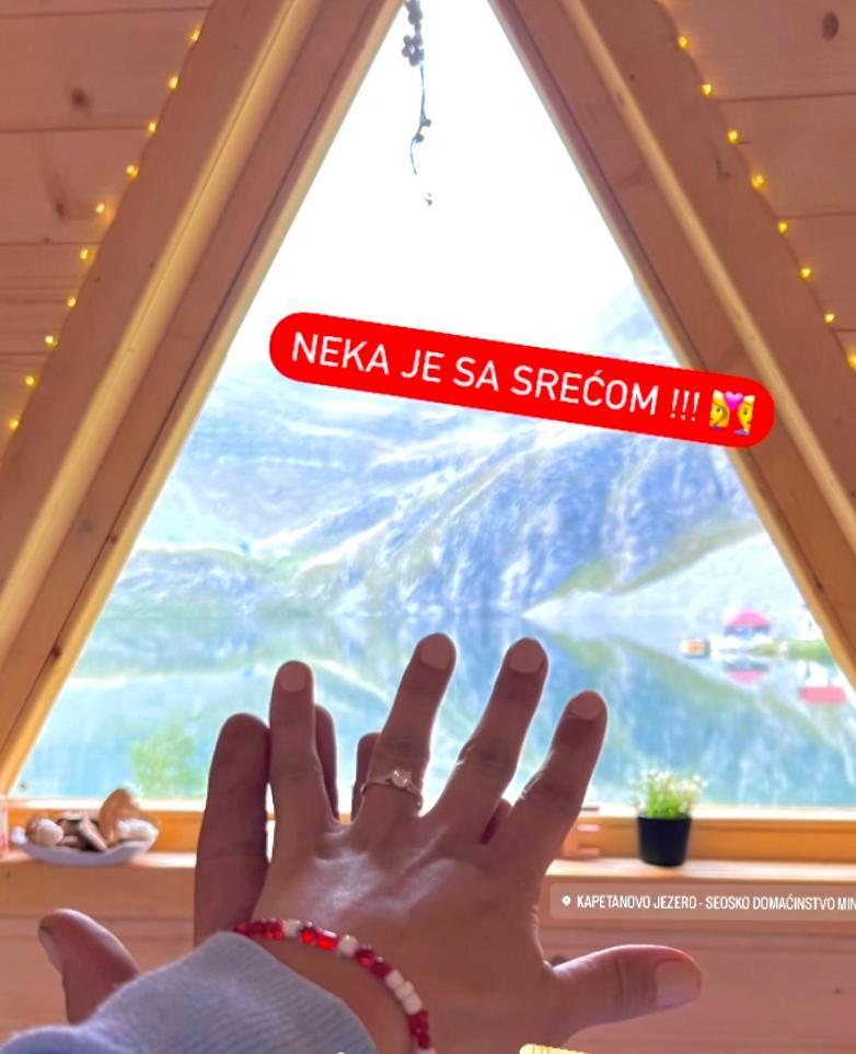 ポドゴリツァ Kapetanovo Jezero Bungalov Bed & Breakfast エクステリア 写真